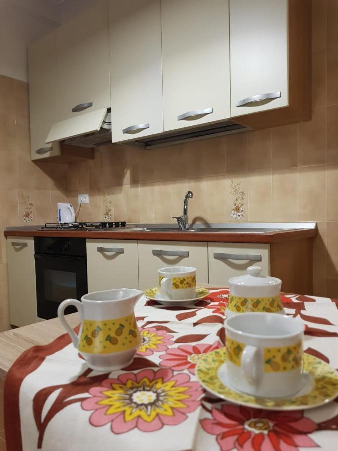 La Casa Di Rosa - Casa Vacanze Meta Eksteriør billede