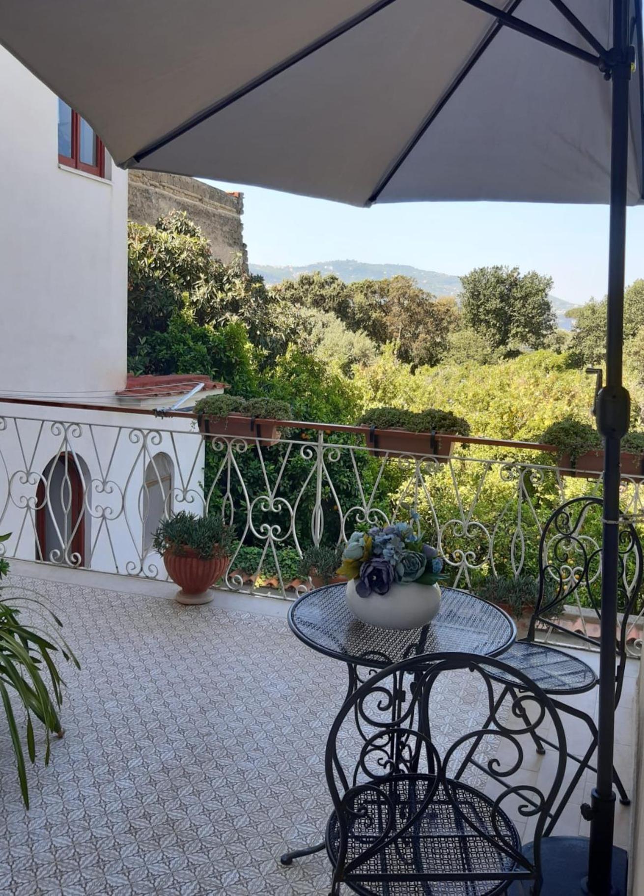 La Casa Di Rosa - Casa Vacanze Meta Eksteriør billede